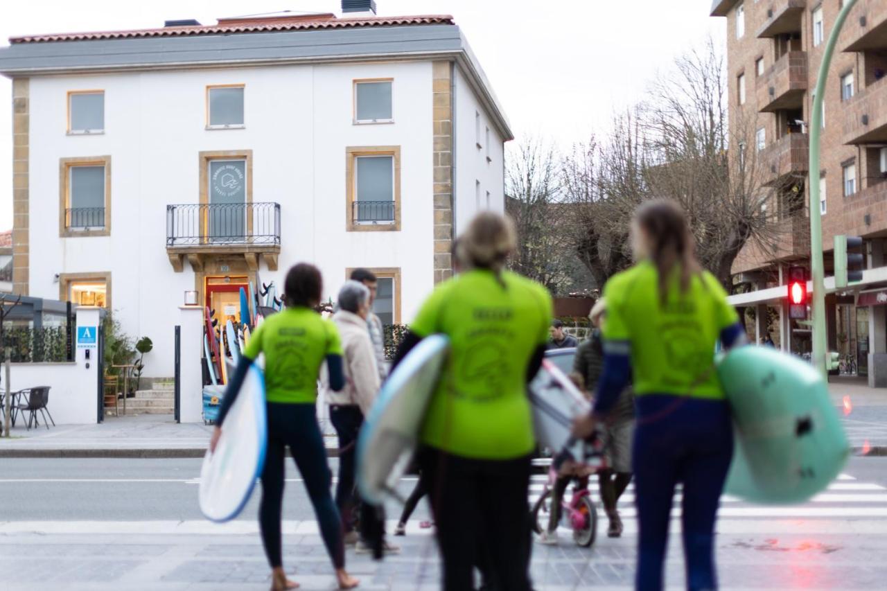 Zarautz Surf House Hostel Exterior photo